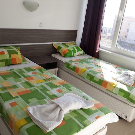 Anna Marina Apartments Święty Włas Zewnętrze zdjęcie
