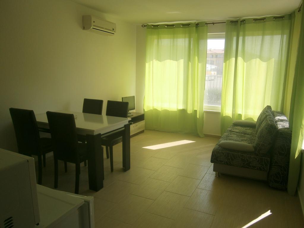 Anna Marina Apartments Święty Włas Pokój zdjęcie