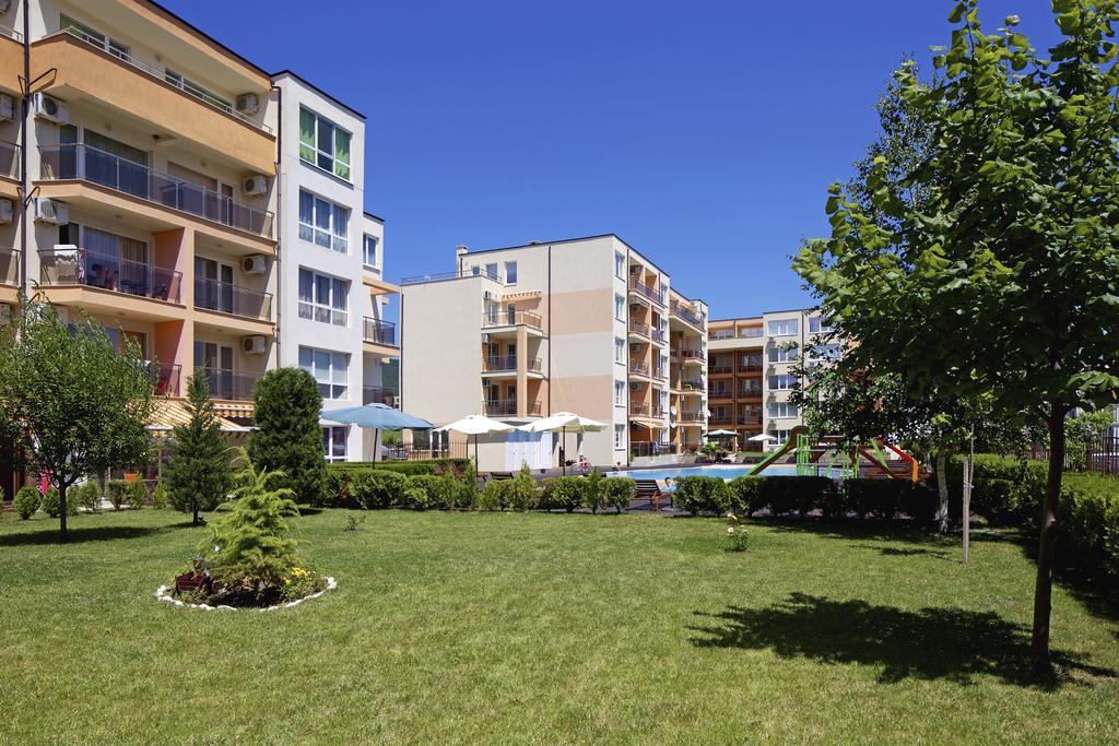 Anna Marina Apartments Święty Włas Zewnętrze zdjęcie