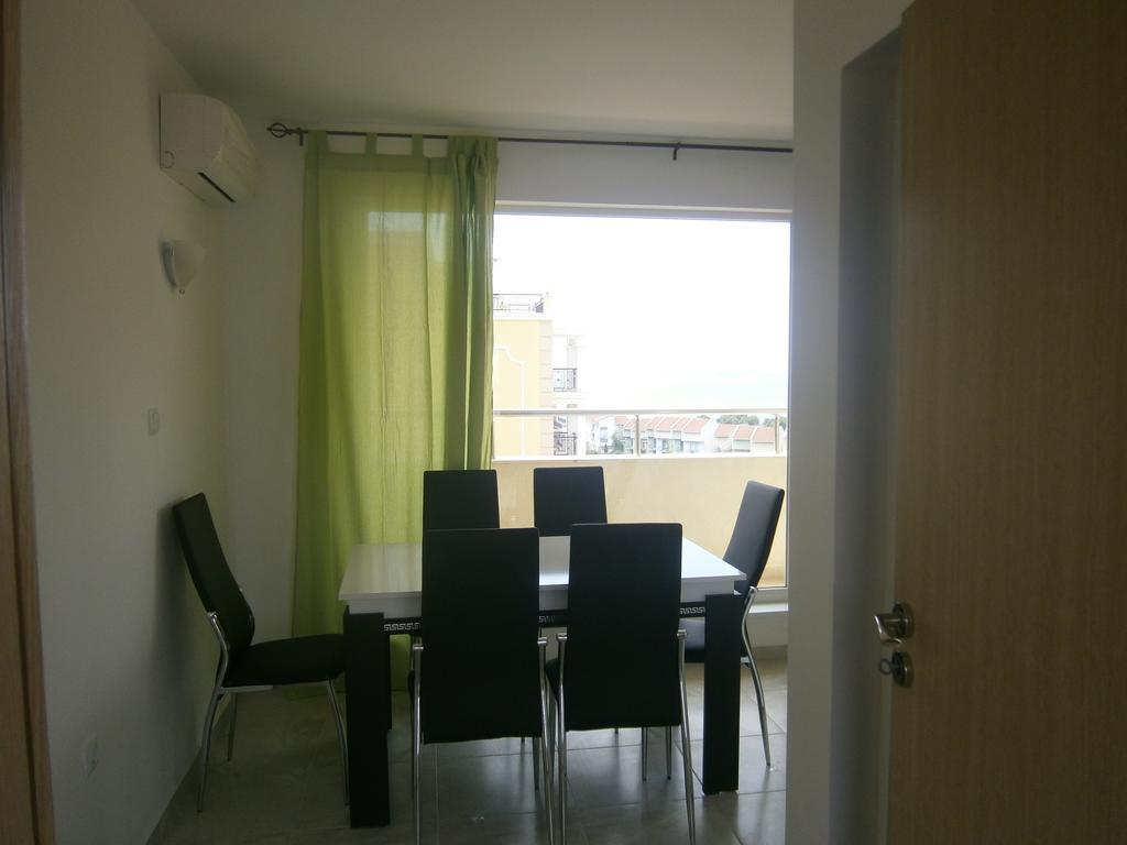 Anna Marina Apartments Święty Włas Zewnętrze zdjęcie