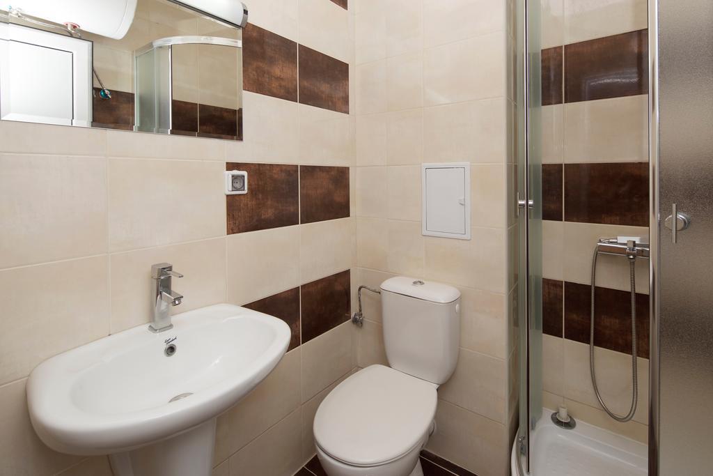 Anna Marina Apartments Święty Włas Zewnętrze zdjęcie