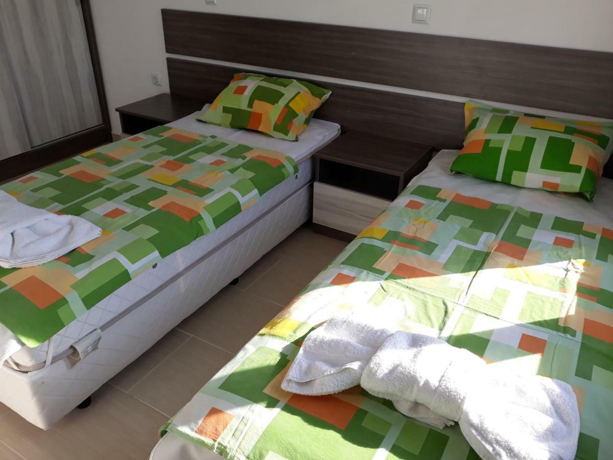 Anna Marina Apartments Święty Włas Zewnętrze zdjęcie